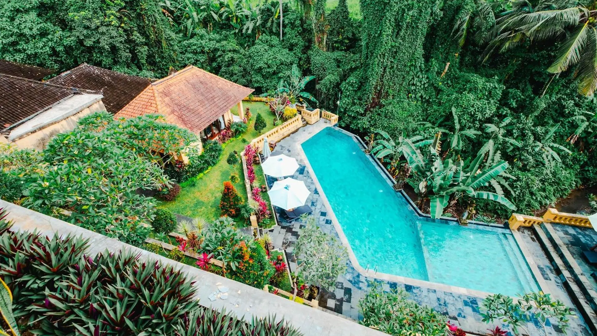 Sri Aksata Ubud Resort Hotel